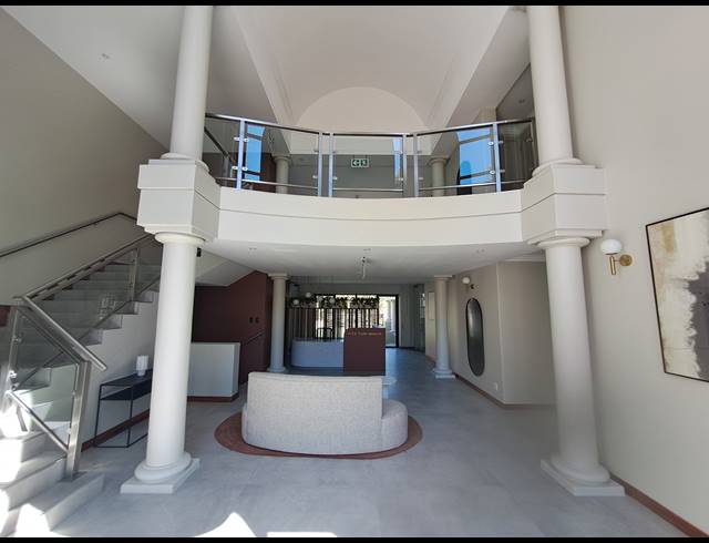 490M² OFFICE TO LET IN HYDE PARK